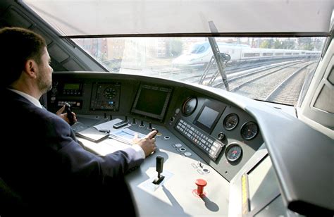 Adif da por finalizada la instalación del sistema ERTMS y ...