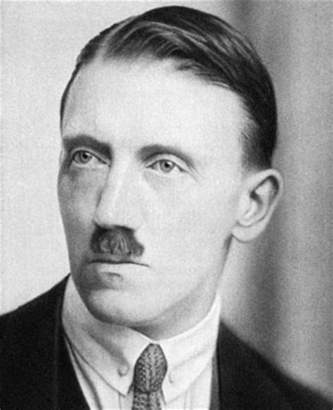 Adolf Hitler. Biografía.