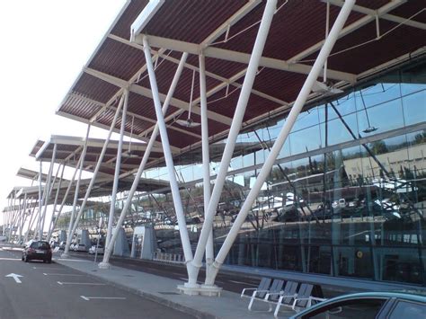 Aeropuerto de Zaragoza  ZAZ    Aeropuertos.Net