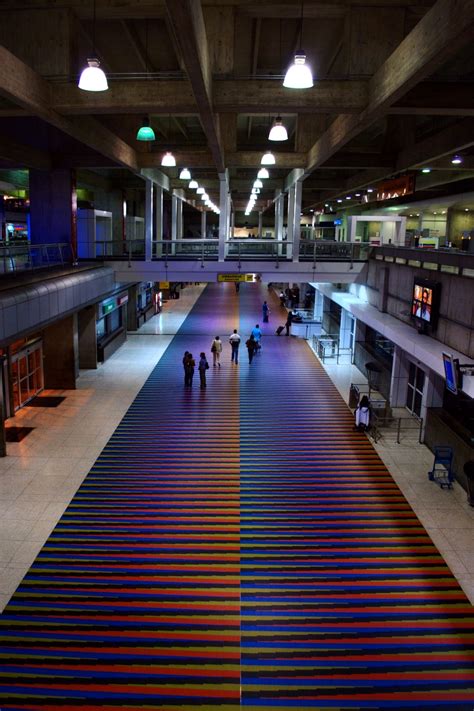 Aeropuerto Internacional de Maiquetía Simón Bolívar ...
