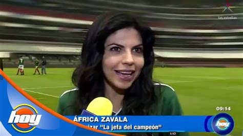 África Zavala graba promocionales de  La jefa del campeón ...