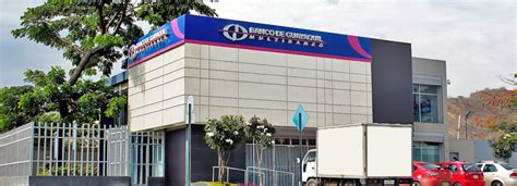 Agencia Banco de Guayaquil frente a Consulado USA – Conalba