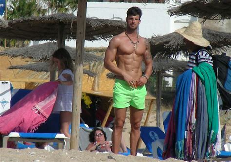 Aitor Ocio, el cuerpo más sexy del verano   Todos los años ...