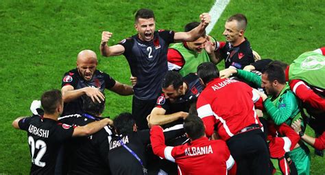 Albania despacha a Rumania y es tercera | Deportes | EL PAÍS