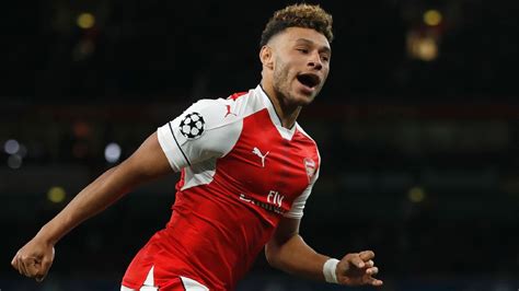 Alex Oxlade Chamberlain link with Liverpool is  nonsense ...