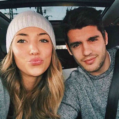 Alvaro Morata sends message to Chelsea fans about his wife