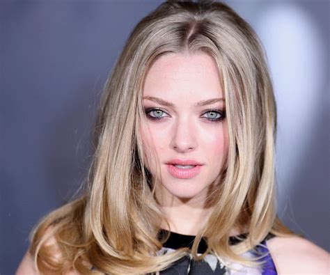 Amanda Seyfried Biography   Facts, Childhood, Family Life ...