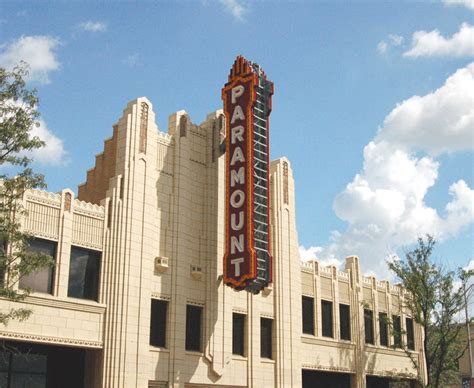 Amarillo, TX : Paramount Sign on Polk Street photo ...
