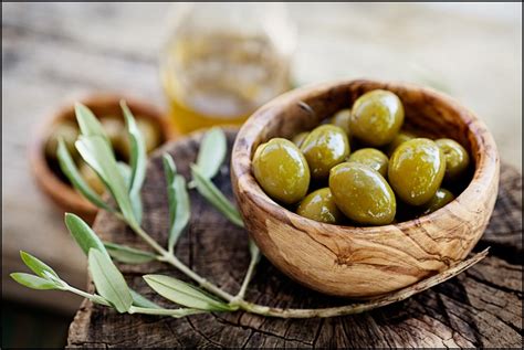 Amazing Health Benefits of Olives   7 Reasons Why Olives ...