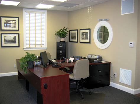 Amazing of Elegant Stylish Ideas To Decorate Your Office #5666