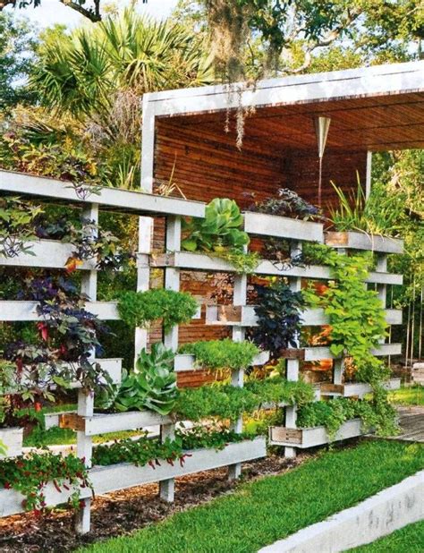 Amazing Small Space Garden : Small Space Garden Ideas ...