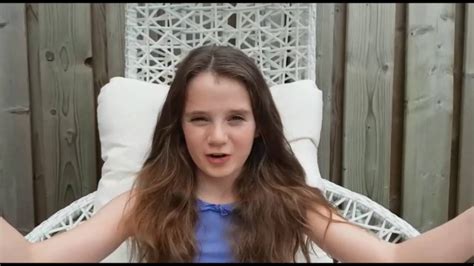 Amira Willighagen   Message before Traveling to South ...
