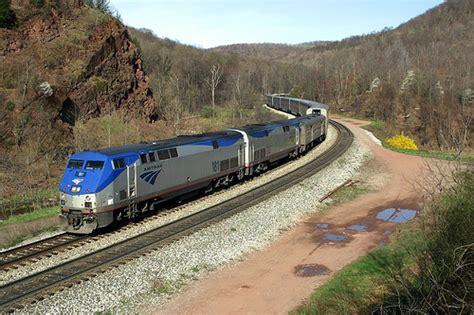 Amtrak Long Distance Trains Score Across the Board ...