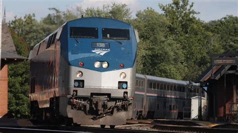 Amtrak ridership increases again, but long distance trains ...