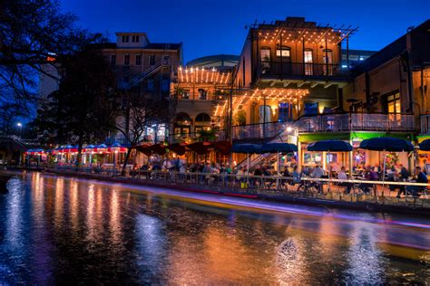 An evening in downtown San Antonio — Nomadic Pursuits