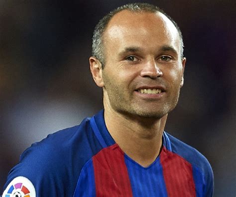 Andrés Iniesta Biography   Facts, Childhood, Family ...