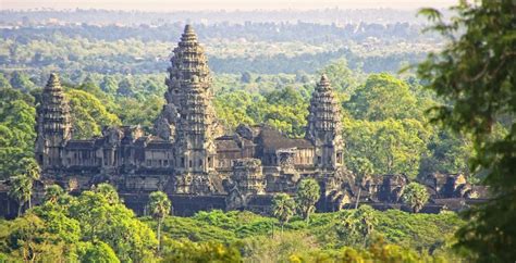 Angkor Wat   Cambodia   izsale