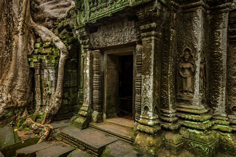 Angkor Wat in Cambodia: Tips and Guide