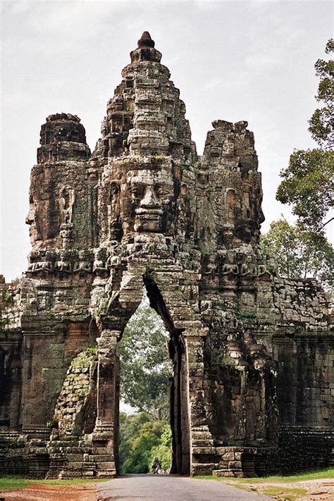 Angkor Wat Temples Largest Religious Monument In The World ...