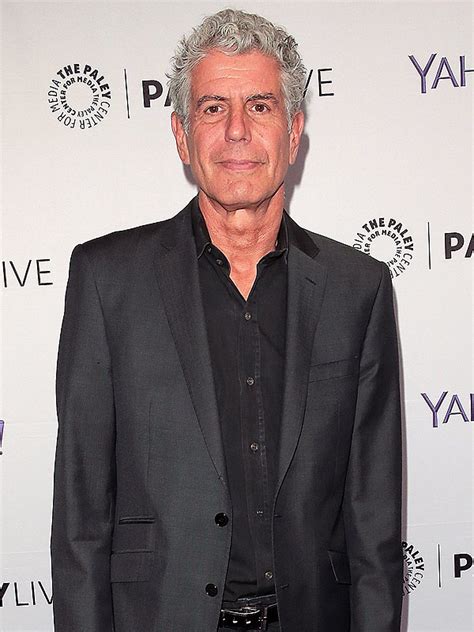 Anthony Bourdain Shows He Can Cook By Making Pancake Bar ...
