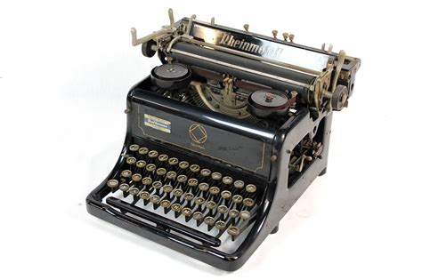 Antigua maquina de escribir Rheinmetall