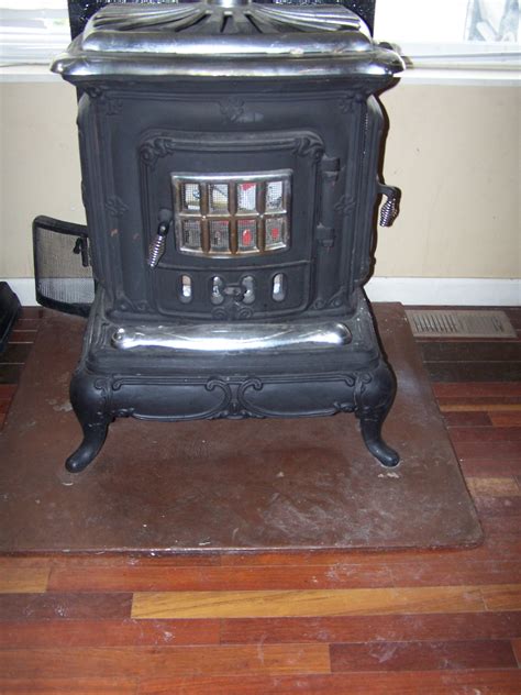 antique cast iron wood burning stove antique appraisal ...