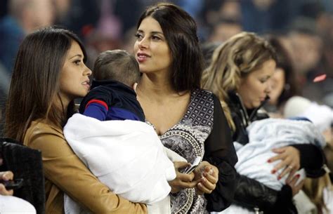 Antonella Roccuzzo, novia de Messi, y Daniella Semaan ...