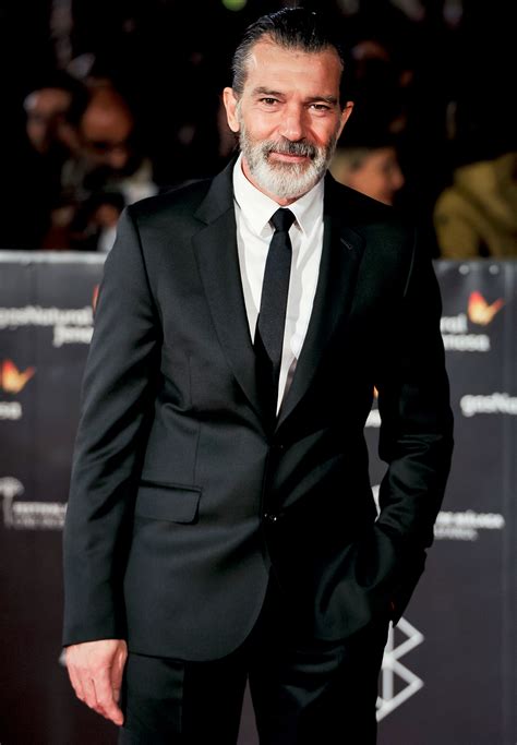 Antonio Banderas Heart Attack: Actor Says He Is Fine ...