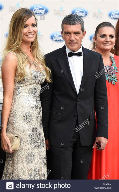 Antonio Banderas with girlfriend Nicole Kimpel and Sandra ...