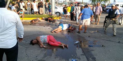 Aparatoso acccidente en Costera de Acapulco deja un muerto ...