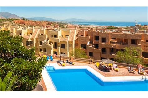 Apartment to rent in La Duquesa Golf & Country Club, Spain ...