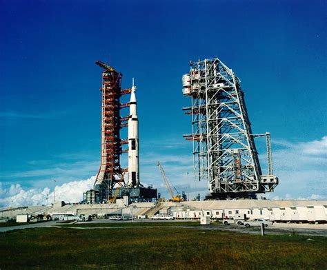 Apollo 2 Mission – Spacecraft Launch, Astronauts & Crew of ...