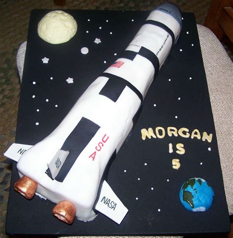Apollo Rocket Birthday Cake   CakeCentral.com