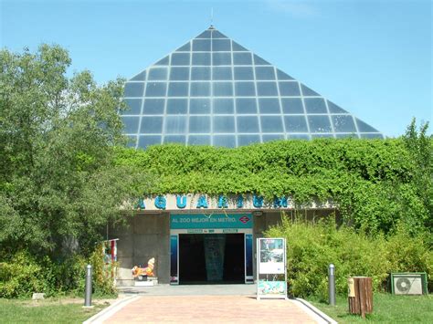 Aquarium Building at Madrid Zoo Aquarium, 26/05/11 | ZooChat