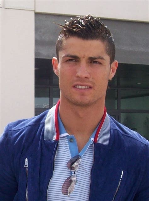 Archivo:Cristiano Ronaldo, 2010.jpg   Wikipedia, la ...