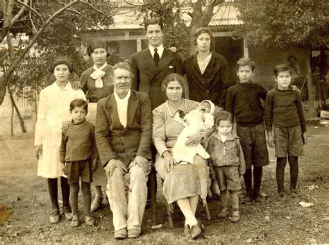 Archivo:Inmigrantes españoles en el pueblo de Arias ...