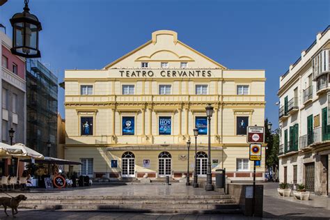 Archivo:Teatro Cervantes, Málaga  14738055934 .jpg ...