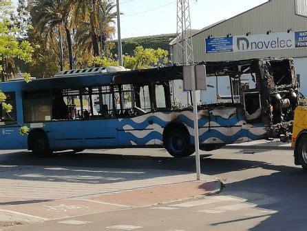 Arde un autobús en la zona sur de Jerez | Radio Jerez ...