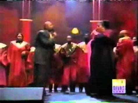 Aretha FRANKLIN  Gospel  2001_Divas Live  AMAZING   YouTube