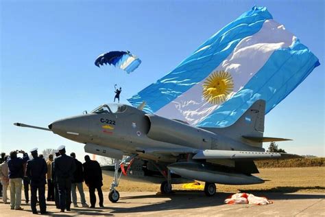 Argentina considera alquilar aviones de combate de Brasil ...