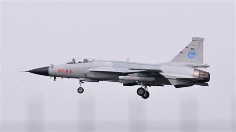 Argentina negocia poderosos aviones de combate a China ...