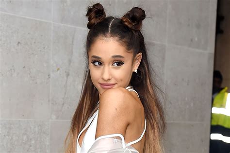 Ariana Grande Disables Her Instagram Comments   CelebMix