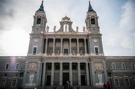 Arquitectura: La maldición de la catedral de la Almudena ...