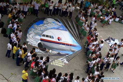 Artista crea un graffiti en 3D para rezar por el avión ...