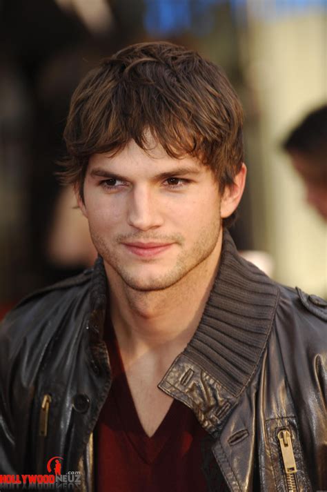 Ashton Kutcher Biography| Profile| Pictures| News