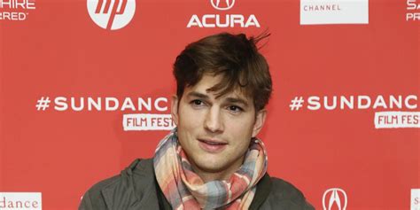 Ashton Kutcher:  I m going to keep Mila Kunis romance private