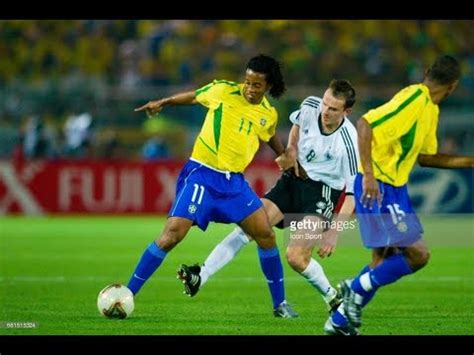Así jugo Ronaldinho la final del mundial 2002 vs Alemania ...