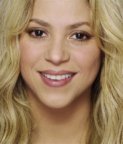 Así se cuida Shakira: Vitamina C, protector solar, mucho ...