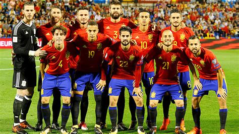 Así será la polémica camiseta de España en el Mundial de ...
