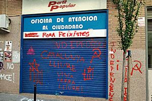 Atacan la sede del PP de San Boi « La Voz de Barcelona